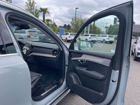 New 2026 Volvo XC90 T8 Ultra w/ Protection Package AWD/4WD image 19