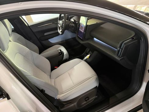 Certified 2025 Volvo EX30 Ultra w/ Climate Package AWD/4WD image 22