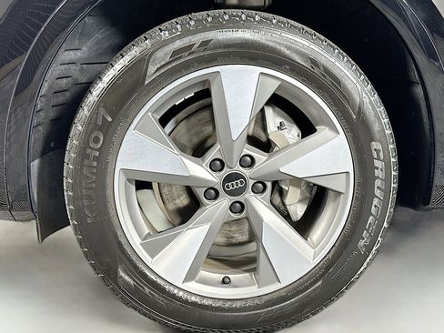 Used 2023 Audi Q5 Premium Plus w/ Premium Plus Package image 12