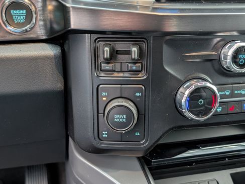 New 2026 Ford F350 Lariat w/ Chrome Package image 24