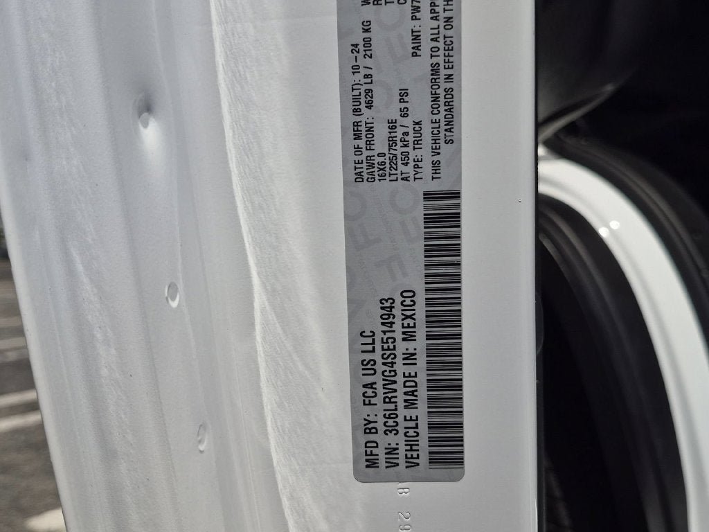 Used 2025 RAM ProMaster 2500 FWD image 33