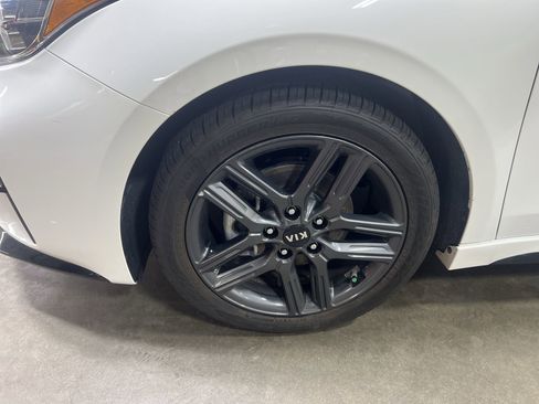 Used 2021 Kia Forte GT-Line image 33