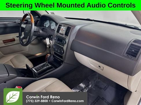 Used 2006 Chrysler 300 Touring w/ Luxury Group image 30