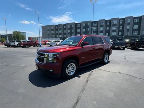 Used 2018 Chevrolet Tahoe LT w/ Luxury Package AWD/4WD image 4