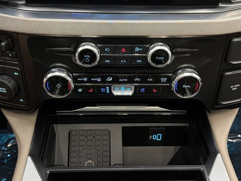 Used 2026 Ford F450 Platinum w/ Platinum Plus Package AWD/4WD image 25