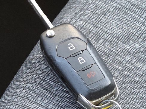 Used 2021 Ford F150 XLT w/ XTR Package image 33