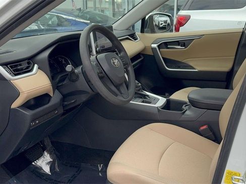 Used 2023 Toyota RAV4 XLE w/ Convenience Package image 31