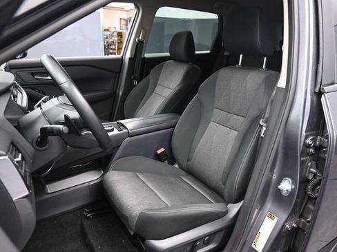Used 2025 Nissan Rogue SV AWD/4WD image 18