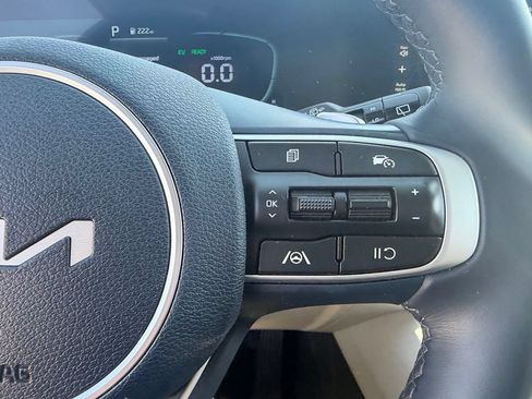 Used 2025 Kia Sportage EX w/ EX Premium Package AWD/4WD image 18