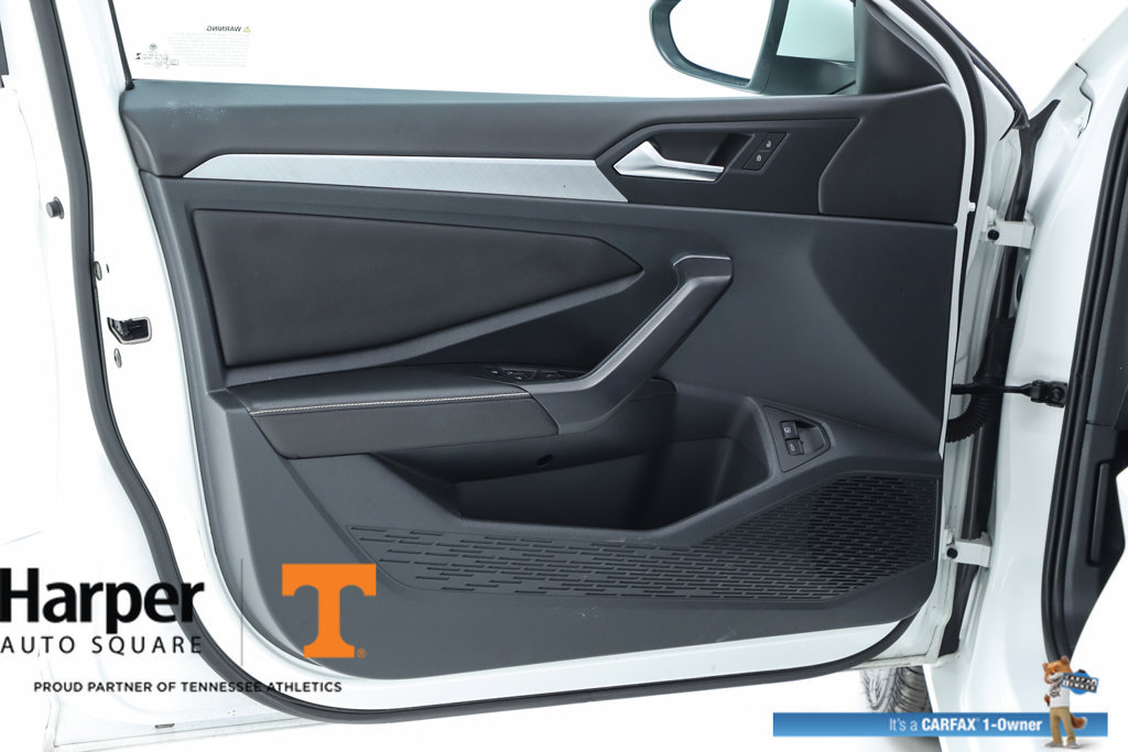 Used 2023 Volkswagen Jetta SE FWD image 18