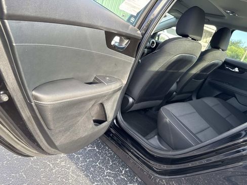 Used 2019 Kia Forte S w/ S Premium Package image 10