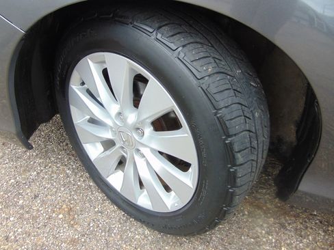 Used 2013 Honda Accord EX image 25