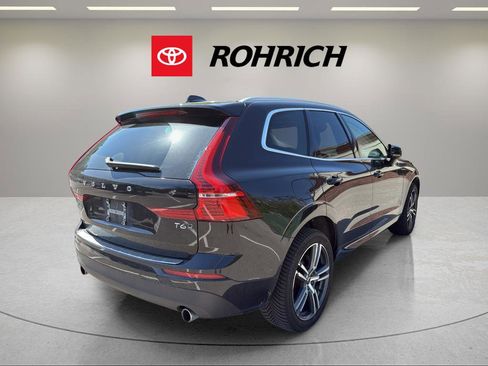 Used 2021 Volvo XC60 T6 Momentum w/ Premium Package AWD/4WD image 6