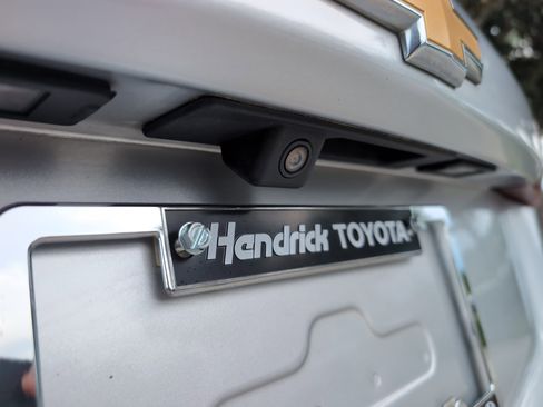 Used 2021 Chevrolet Equinox LS FWD image 39
