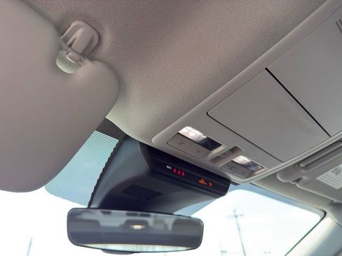 Used 2023 MAZDA MAZDA3 s image 27