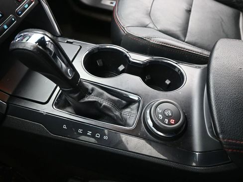 Used 2018 Ford Explorer Sport image 16