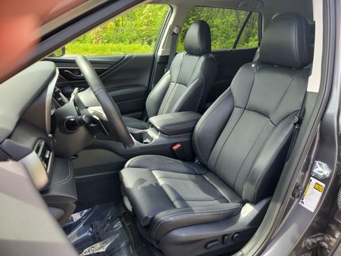 Used 2025 Subaru Outback Limited XT AWD/4WD image 14