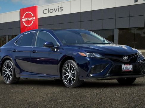 Used 2021 Toyota Camry SE FWD image 10