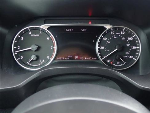 Used 2024 Nissan Rogue S AWD/4WD image 23