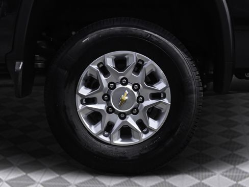 Used 2024 Chevrolet Silverado 3500 LTZ image 34