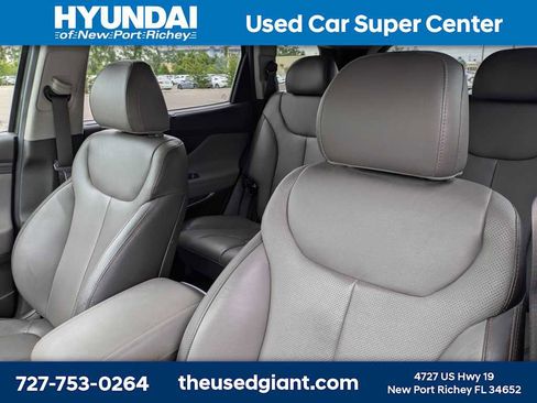 Used 2020 Hyundai Santa Fe Limited FWD image 7