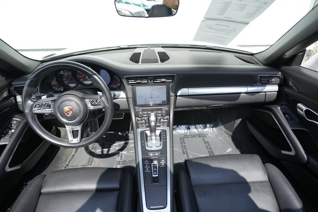 Used 2017 Porsche 911 Carrera RWD image 32
