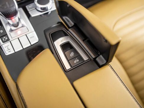 Used 2013 Mercedes-Benz SL 550 image 33