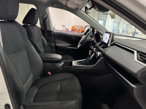 Used 2024 Toyota RAV4 LE image 34