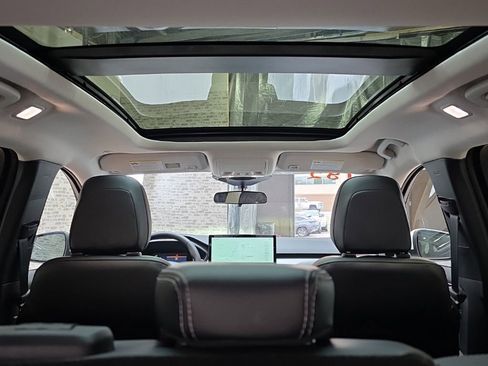 New 2026 Ford Escape SE w/ Class II Trailer Tow Package FWD image 15