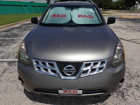 Used 2015 Nissan Rogue S w/ Convenience Package FWD image 2