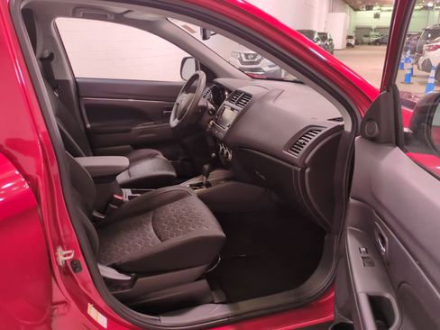 Used 2022 Mitsubishi Outlander Sport ES image 9