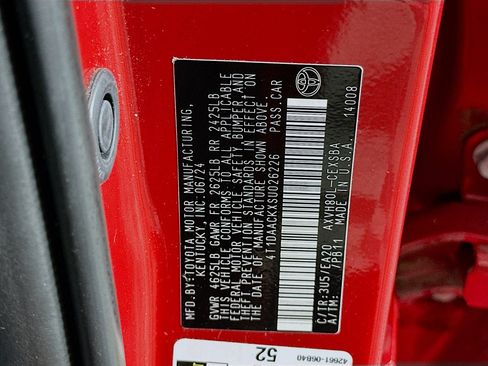 Used 2025 Toyota Camry SE FWD image 12