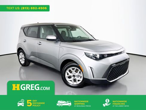 Used 2025 Kia Soul LX w/ LX Technology Package image 1