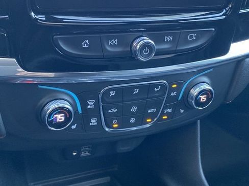 Used 2023 Chevrolet Traverse RS image 19