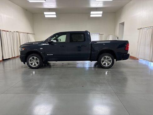 New 2026 RAM 1500 4x4 Crew Cab image 5