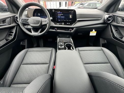 New 2026 Chevrolet Equinox LT w/ Convenience Package II image 21