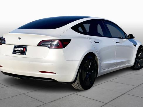 Used 2021 Tesla Model 3 Standard Range Plus image 12