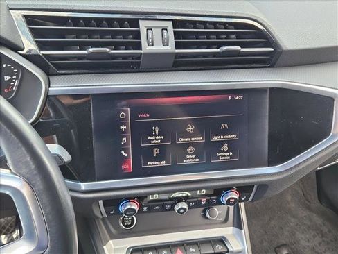 Used 2021 Audi Q3 2.0T Premium w/ Convenience Package image 14