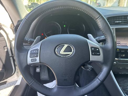 Used 2014 Lexus IS 250C w/ Luxury Package RWD image 21