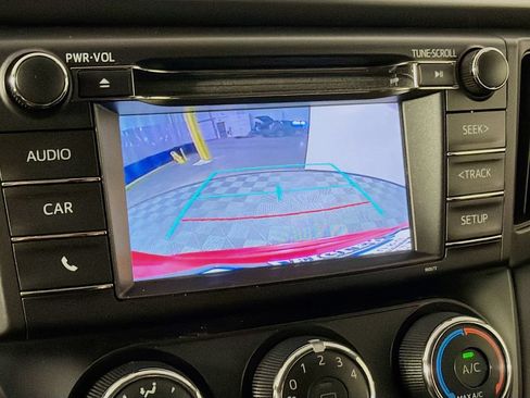 Used 2016 Toyota RAV4 LE AWD/4WD image 13