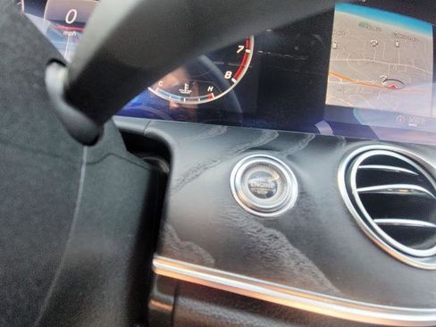 Used 2020 Mercedes-Benz E 350 Sedan image 16