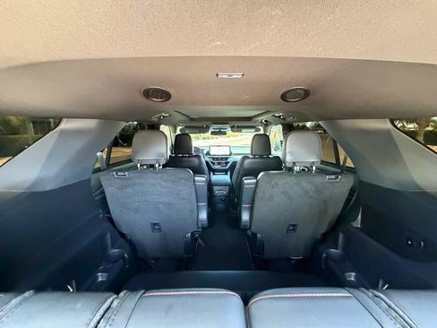 Used 2025 Ford Explorer ST w/ Sun And Sound Package AWD/4WD image 13