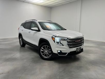 Used 2024 GMC Terrain SLT