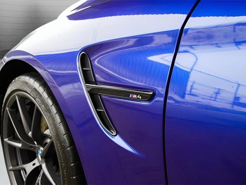 Used 2020 BMW M4 CS w/ Executive Package image 12