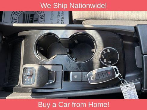 Used 2023 Nissan Rogue SV AWD/4WD image 16