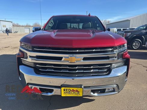 Used 2019 Chevrolet Silverado 1500 LTZ w/ LTZ Plus Package AWD/4WD image 2