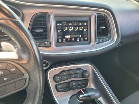 Used 2022 Dodge Challenger GT image 21