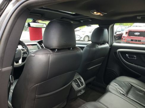 Used 2017 Ford Taurus SEL w/ Equipment Group 201A FWD image 8
