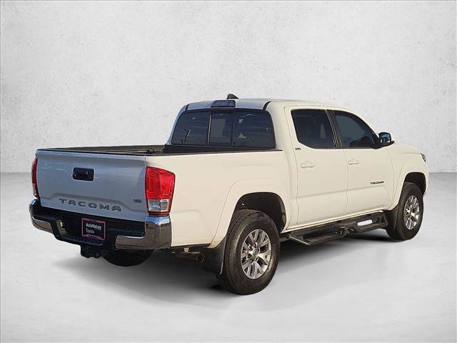 Used 2017 Toyota Tacoma SR5 w/ Tow Package RWD image 5
