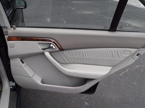 Used 2001 Mercedes-Benz S 500 image 60